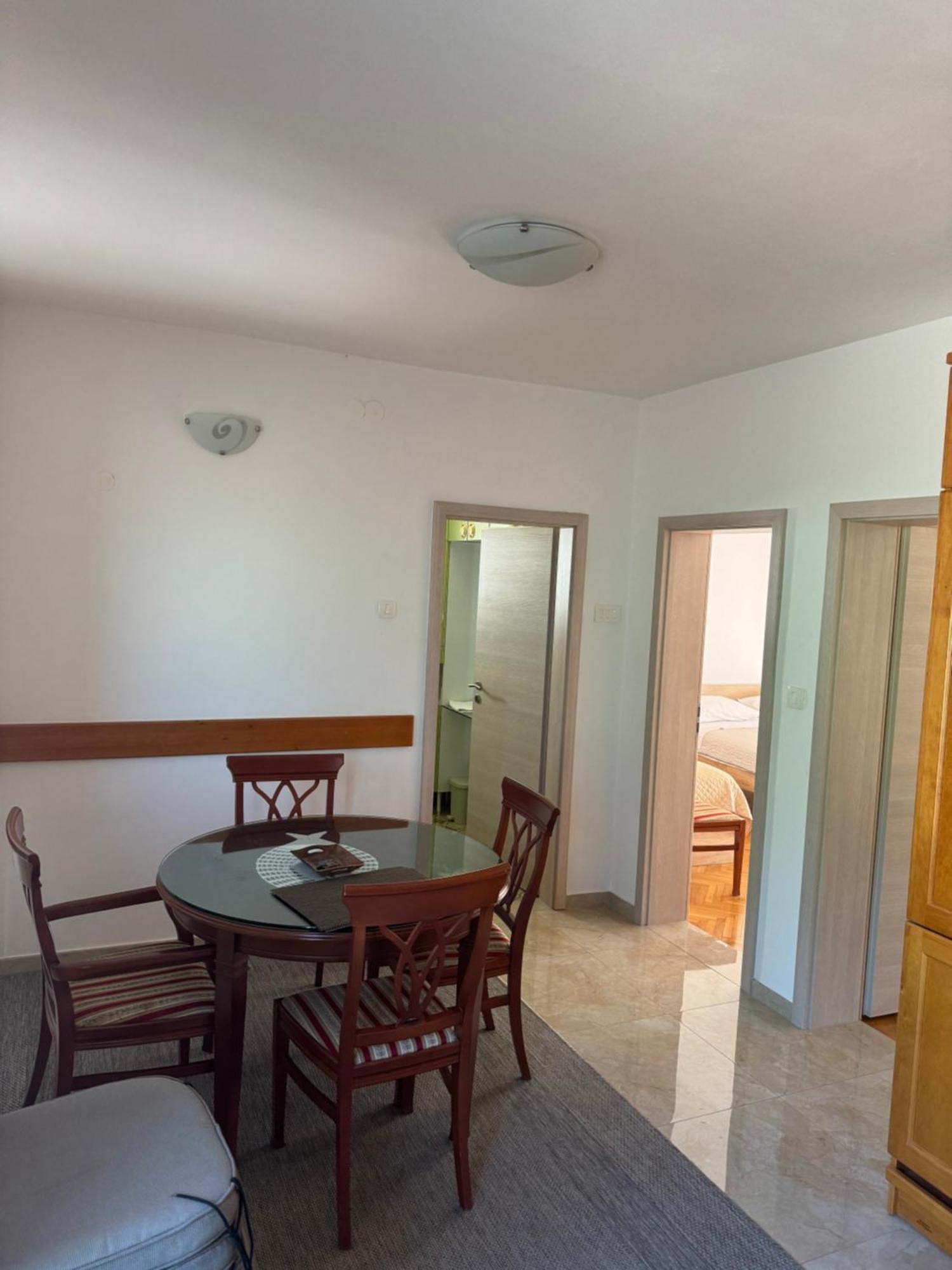Apartments And Rooms Orazem Zoro بورتوروز المظهر الخارجي الصورة