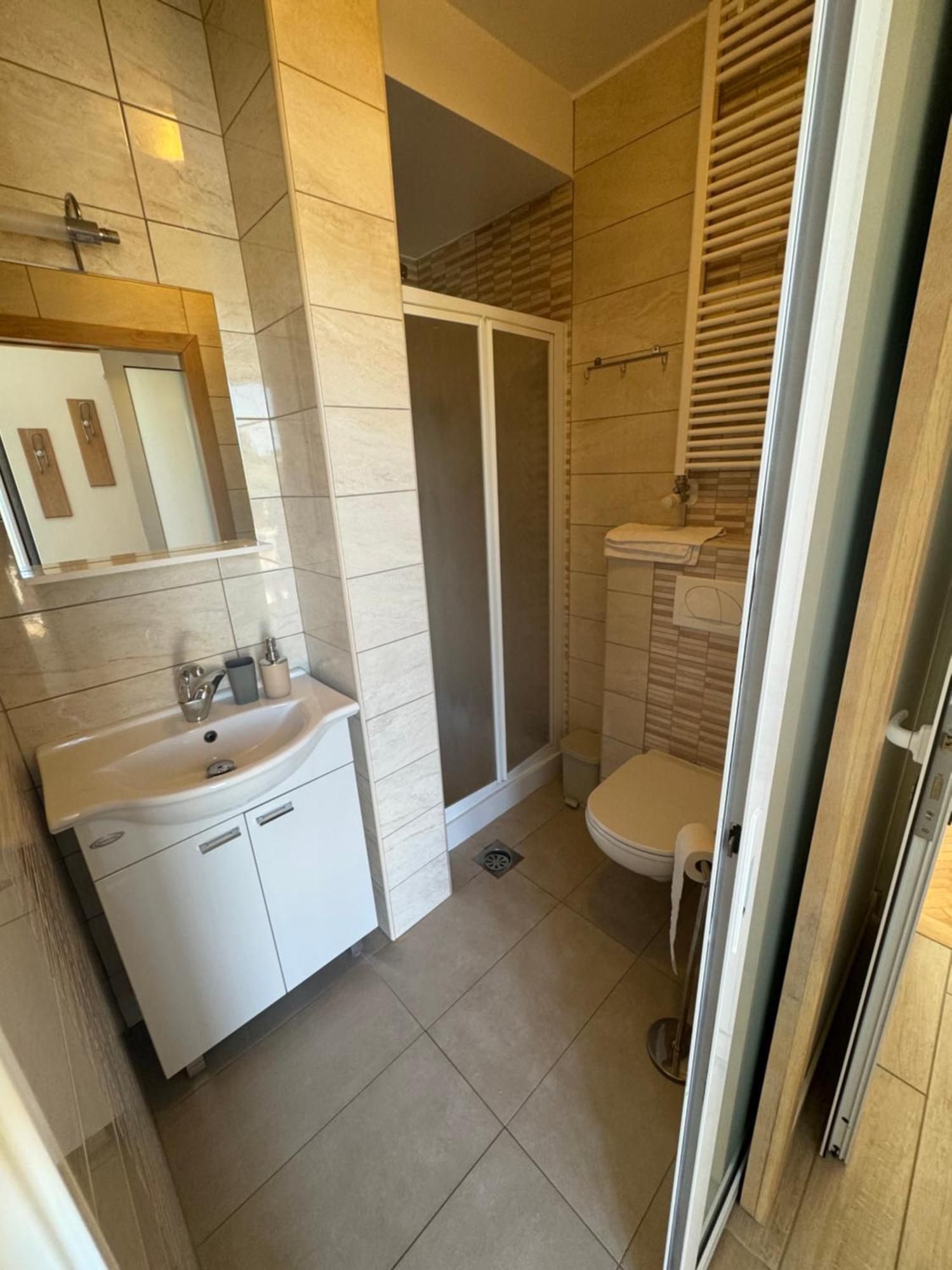 Apartments And Rooms Orazem Zoro بورتوروز المظهر الخارجي الصورة