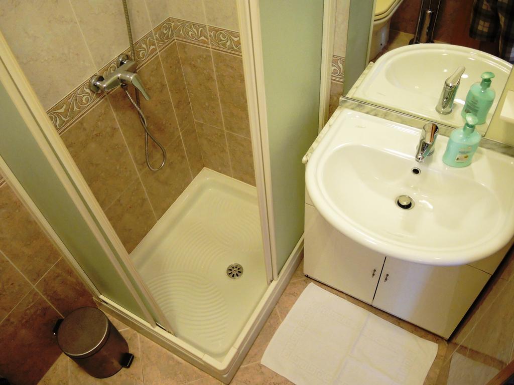 Apartments And Rooms Orazem Zoro بورتوروز المظهر الخارجي الصورة