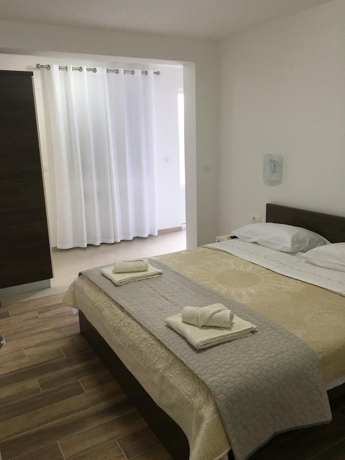 Apartments And Rooms Orazem Zoro بورتوروز المظهر الخارجي الصورة